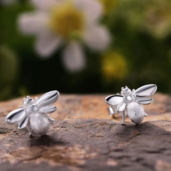 Artisan Made Textured Dainty Bee Earrings - Picture 3 of 12